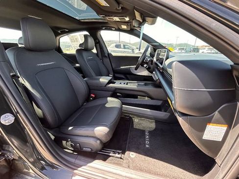 Certified 2023 Hyundai Ioniq 6 Limited image 28