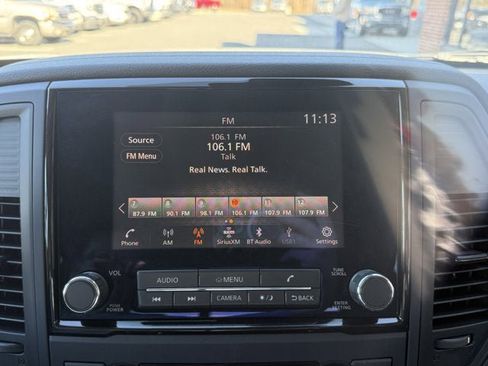 Used 2024 Nissan Titan SV w/ SV Convenience Package image 26