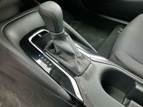 Certified 2025 Toyota Corolla LE image 18