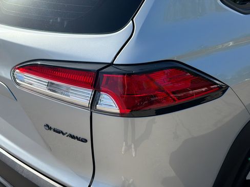 Used 2025 Toyota Corolla Cross AWD Hybrid image 27