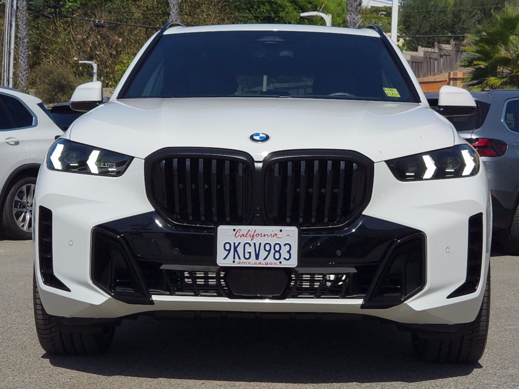 Used 2024 BMW X5 sDrive40i w/ M Sport Package RWD image 2