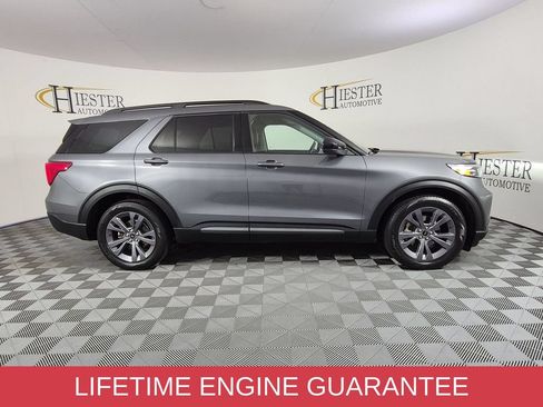 Used 2022 Ford Explorer XLT w/ Equipment Group 202A RWD image 3