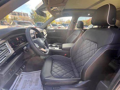 New 2026 Volkswagen Atlas SEL Premium R-Line image 7