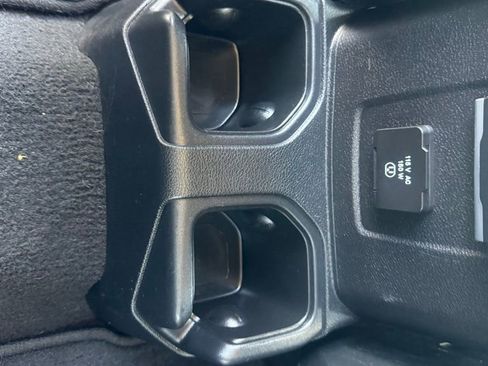 Used 2021 Jeep Wrangler Unlimited Sahara w/ Dual Top Group AWD/4WD image 39