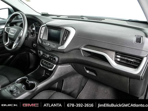 Used 2024 GMC Terrain SLE w/ Driver Convenience Package FWD image 23