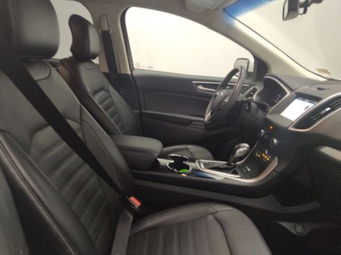 Used 2017 Ford Edge SEL w/ Equipment Group 201A AWD/4WD image 21