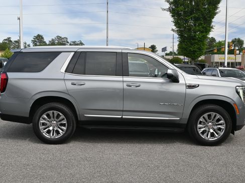 Used 2025 GMC Yukon Denali AWD/4WD image 11