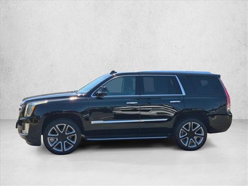 Used 2019 Cadillac Escalade Luxury AWD/4WD image 8