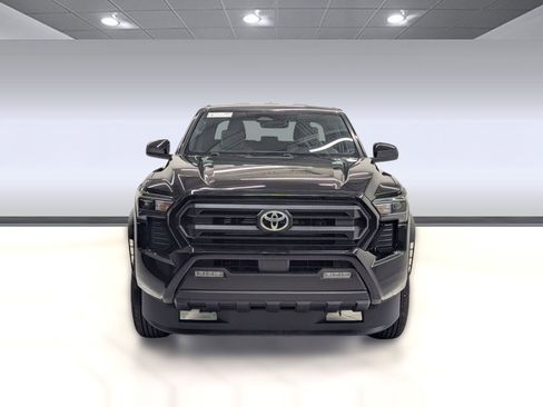 New 2025 Toyota Tacoma SR image 5