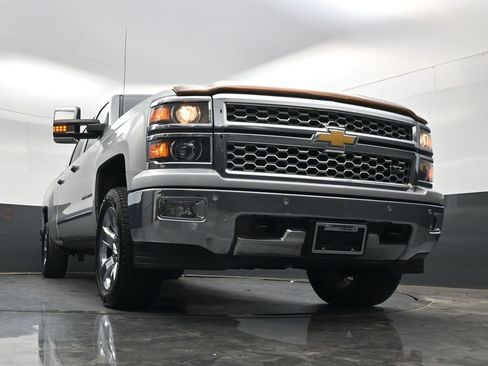 Used 2015 Chevrolet Silverado 1500 LTZ w/ LTZ Plus Package AWD/4WD image 43