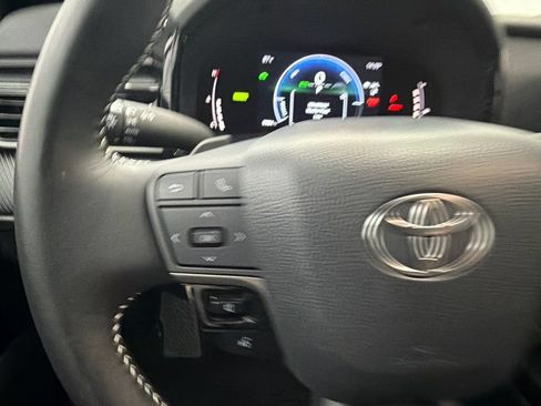 Used 2026 Toyota Camry SE w/ Convenience Package FWD image 23