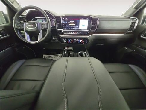 Used 2024 GMC Sierra 1500 SLT w/ SLT Premium Package image 10