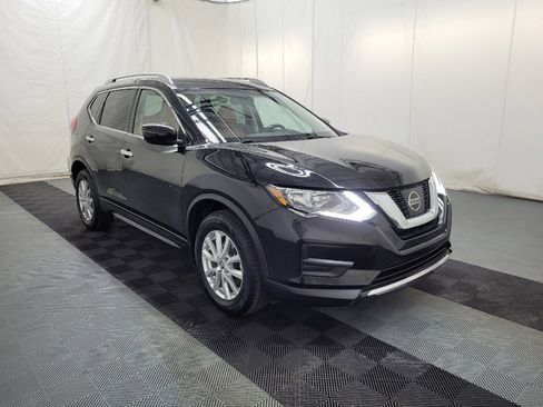 Used 2017 Nissan Rogue SV AWD/4WD image 13
