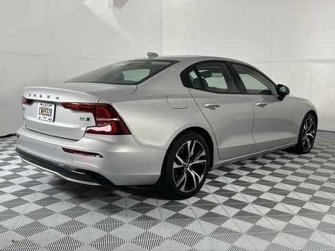 Used 2023 Volvo S60 B5 Core AWD/4WD image 8
