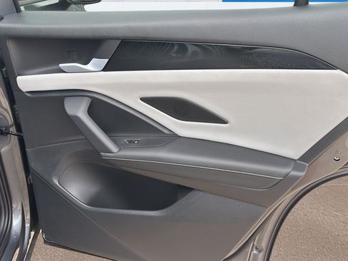New 2026 Volkswagen Tiguan SE AWD/4WD image 12