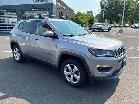 Used 2018 Jeep Compass Latitude w/ Popular Equipment Group AWD/4WD image 6