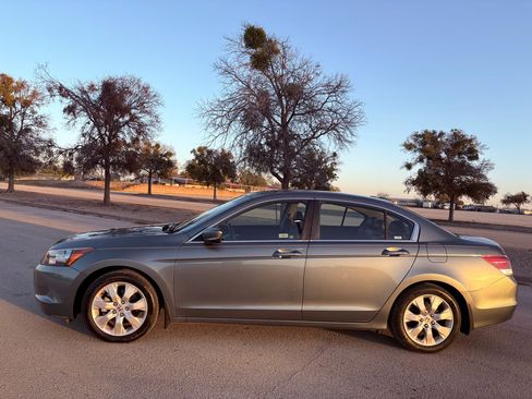 Used 2008 Honda Accord EX-L image 2