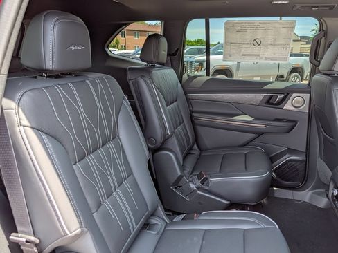 New 2026 Buick Enclave Avenir w/ Super Cruise Package AWD/4WD image 29