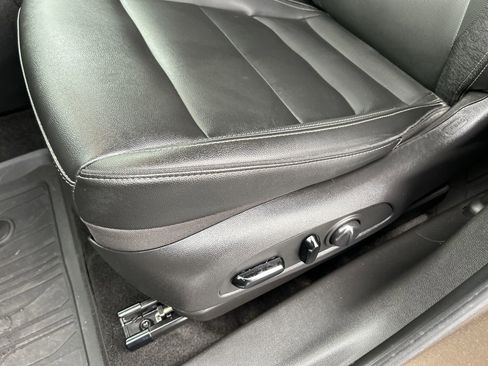 Used 2021 Chevrolet TrailBlazer ACTIV w/ Technology Package image 23