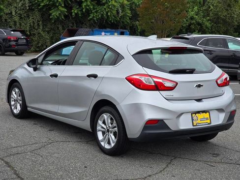 Used 2019 Chevrolet Cruze LT FWD image 24