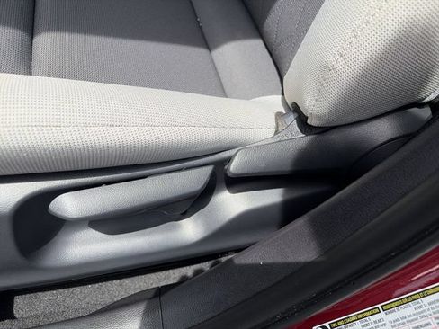Used 2025 Toyota Corolla LE FWD image 12
