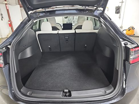 Used 2021 Tesla Model Y Performance AWD/4WD image 13