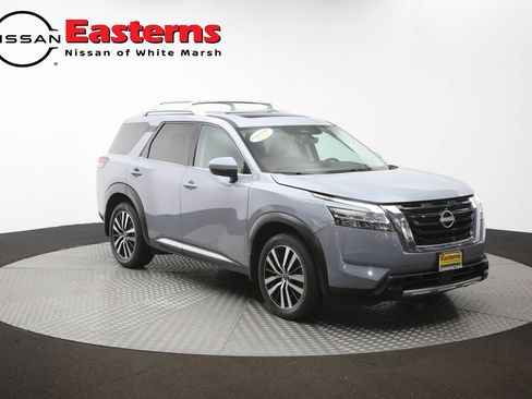 Used 2023 Nissan Pathfinder Platinum w/ Cargo Package AWD/4WD image 48