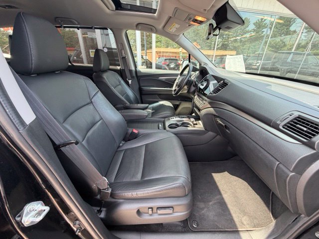 Used 2022 Honda Pilot Special Edition image 11