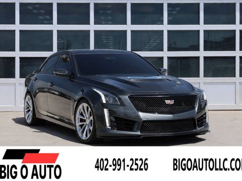 Used 2017 Cadillac CTS V w/ Luxury Package RWD image 1