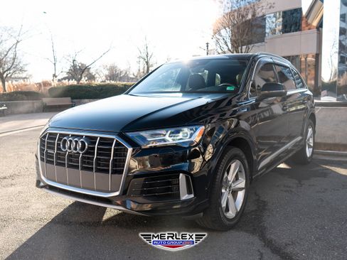 Used 2021 Audi Q7 3.0T Premium image 3