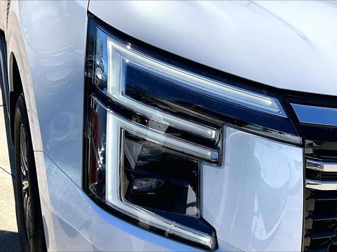 New 2026 Nissan Armada Platinum RWD image 19