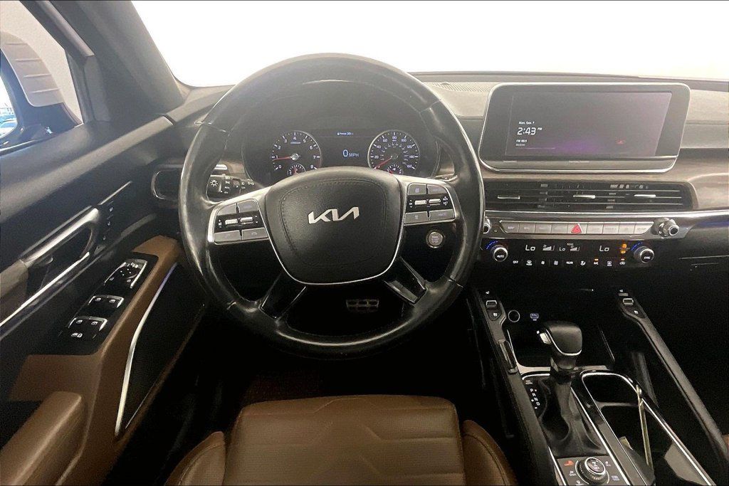 Used 2022 Kia Telluride SX w/ SX Prestige Package AWD/4WD image 6