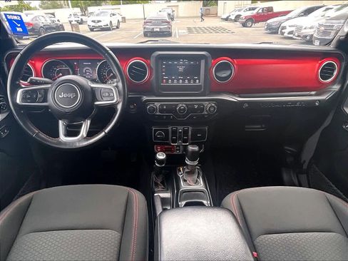 Used 2021 Jeep Wrangler Unlimited Rubicon w/ LED Lighting Group AWD/4WD image 15