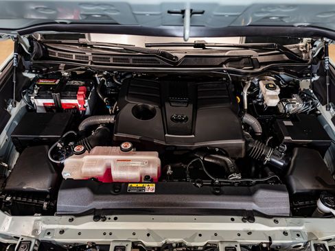 Used 2022 Toyota Tundra Limited w/ TRD Off-Road Package image 32