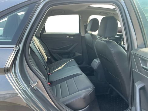 Used 2023 Volkswagen Jetta SE FWD image 23