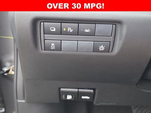 New 2025 Nissan Versa S w/ Trunk Package FWD image 17