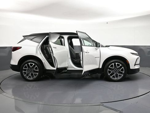 Certified 2023 Chevrolet Blazer RS w/ Driver Confidence II Package AWD/4WD image 33