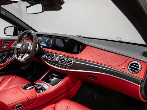 Used 2020 Mercedes-Benz S 63 AMG 4MATIC Sedan w/ Warmth & Comfort Package image 34