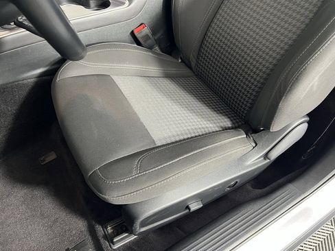 Used 2017 Dodge Challenger SXT w/ Super Sport Group (SS/T) image 18