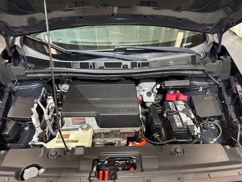 Used 2019 Nissan Leaf SV w/ SV All Weather Package image 8