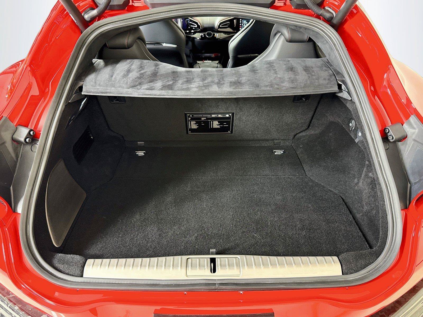 Used 2026 Ferrari Purosangue AWD/4WD image 27