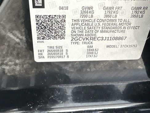 Used 2018 Chevrolet Silverado 1500 LT w/ Midnight Edition image 17