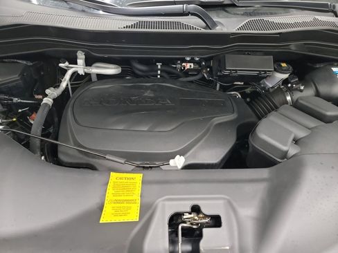 Certified 2025 Honda Passport EX-L image 25