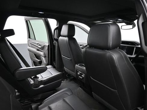 Used 2022 GMC Yukon Denali AWD/4WD image 16