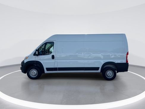 Used 2026 RAM ProMaster 2500 w/ Convenience Group FWD image 6