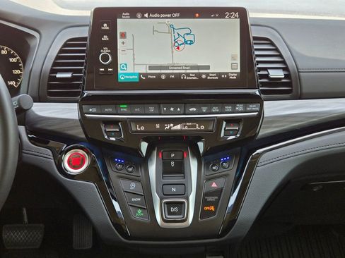 Used 2025 Honda Odyssey Elite image 16