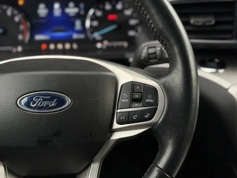 Used 2023 Ford Explorer XLT w/ Equipment Group 202A image 26