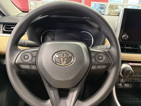 New 2025 Toyota RAV4 LE image 13