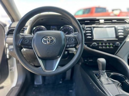 Used 2020 Toyota Camry LE w/ Carpet Mat Package FWD image 11