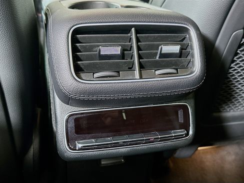 Certified 2025 Mercedes-Benz GLS 450 4MATIC image 28